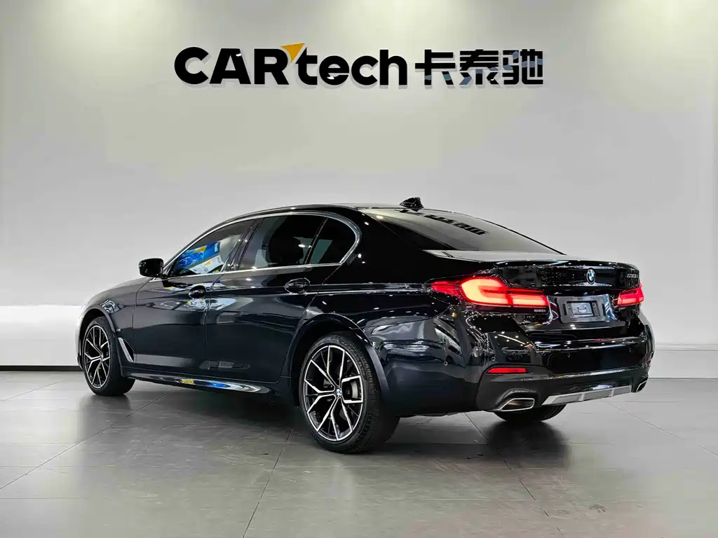 BMW 5 Series 2023 530Li Exclusive M Sports Package купить на сайте DeffCars