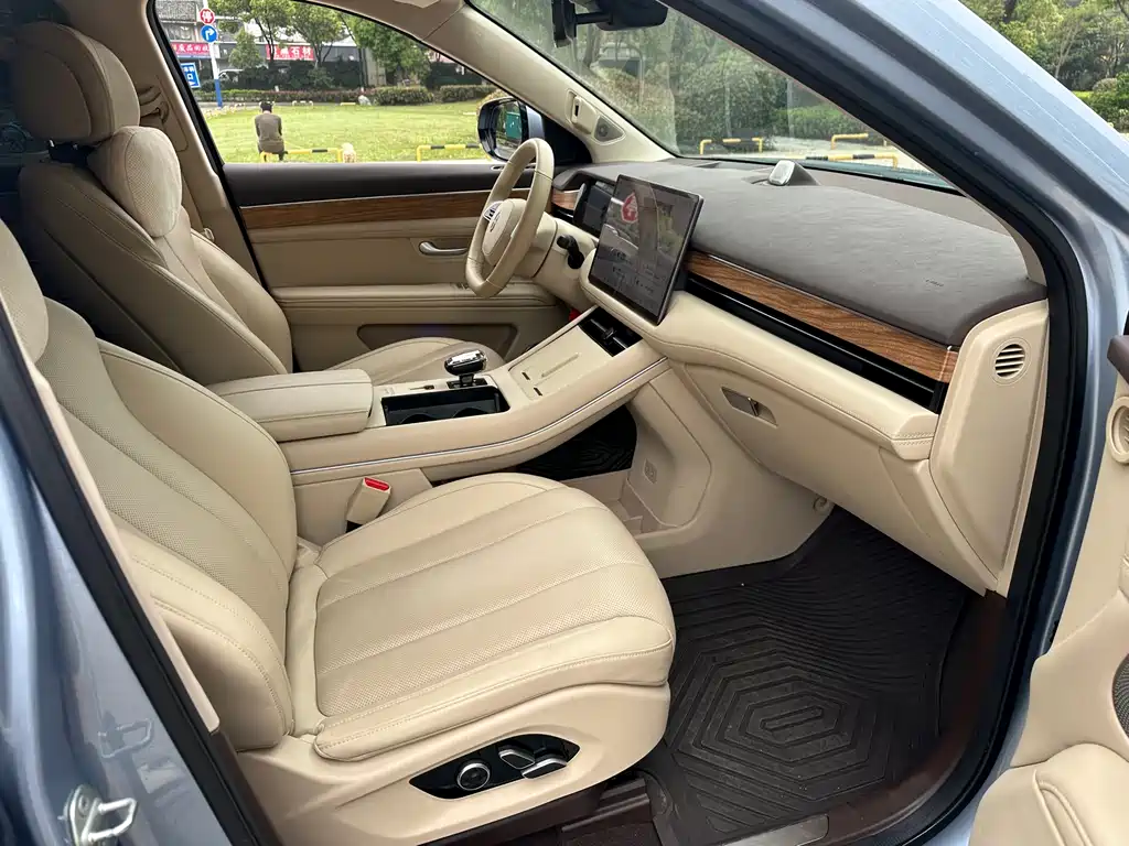 Wenjie M7 2024 1.5T rear drive Plus version 5 seats купить на сайте DeffCars