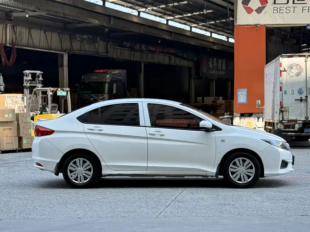 Fengfan 2017 1.5L CVT Comfort Edition купить на сайте DeffCars