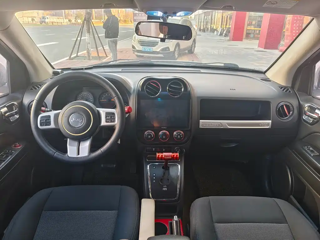 Compass Import 2015 2.0L 2WD Sport Edition купить на сайте DeffCars