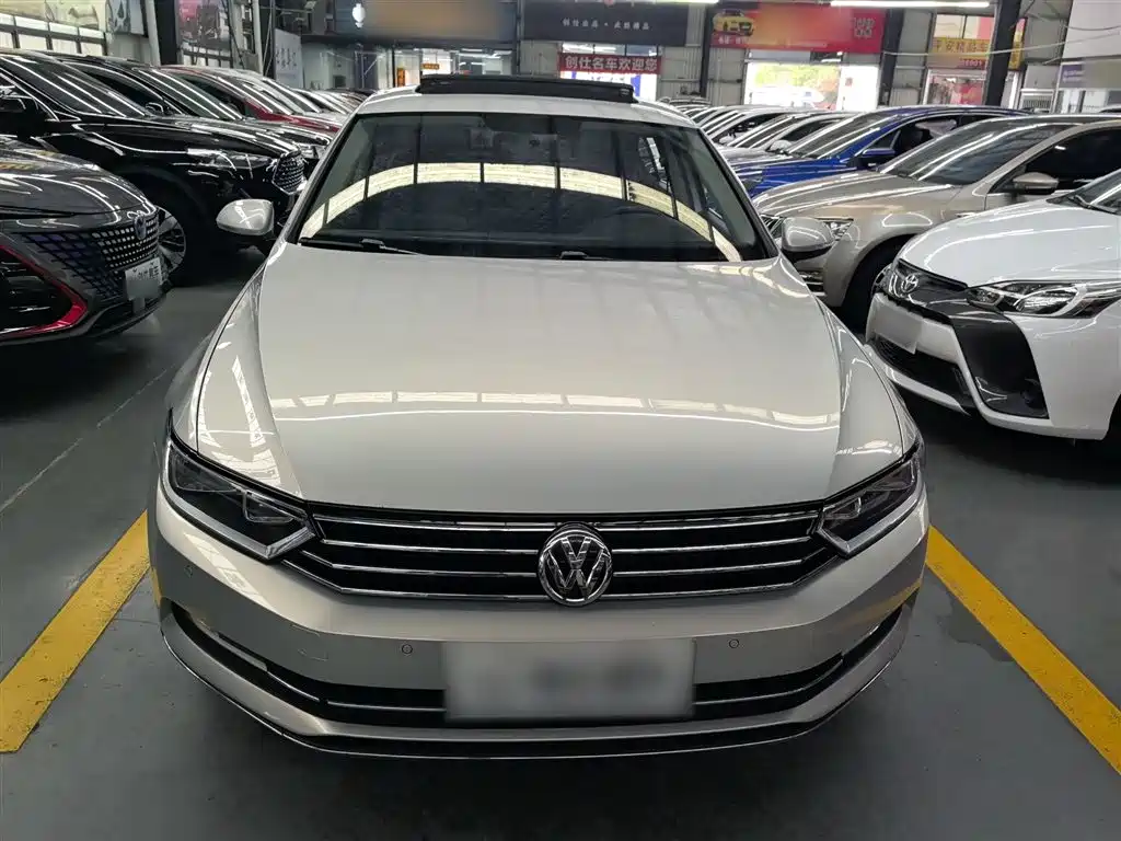 Magotan 2018 330TSI DSG leading model купить на сайте DeffCars