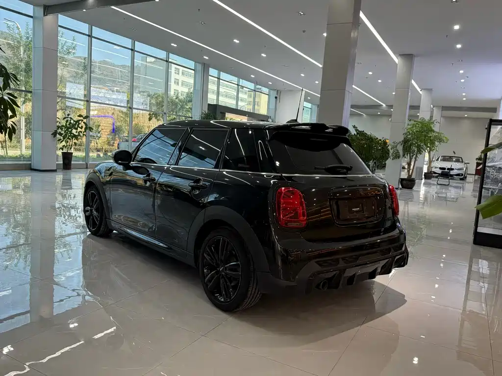 MINI 2022 1.5T COOPER Black Label Special Edition Five-Door Edition купить на сайте DeffCars