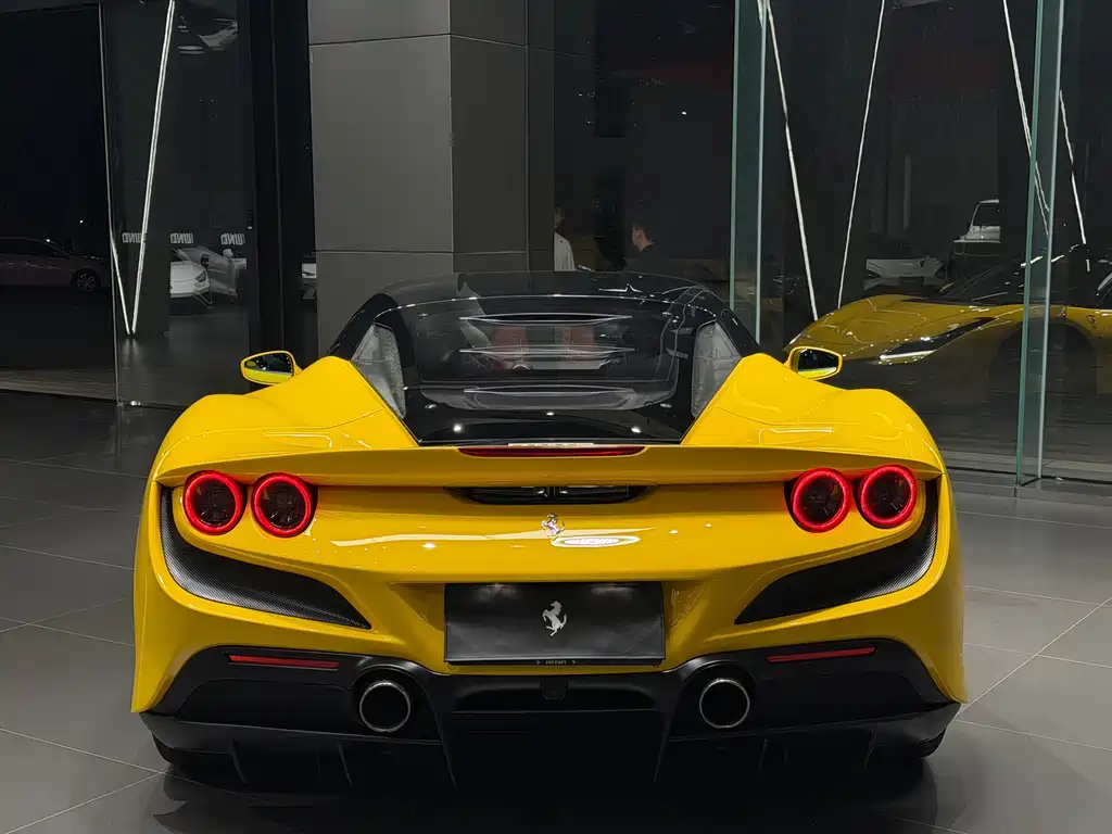 Ferrari F8 2019 Tributo 3.9T V8 купить на сайте DeffCars