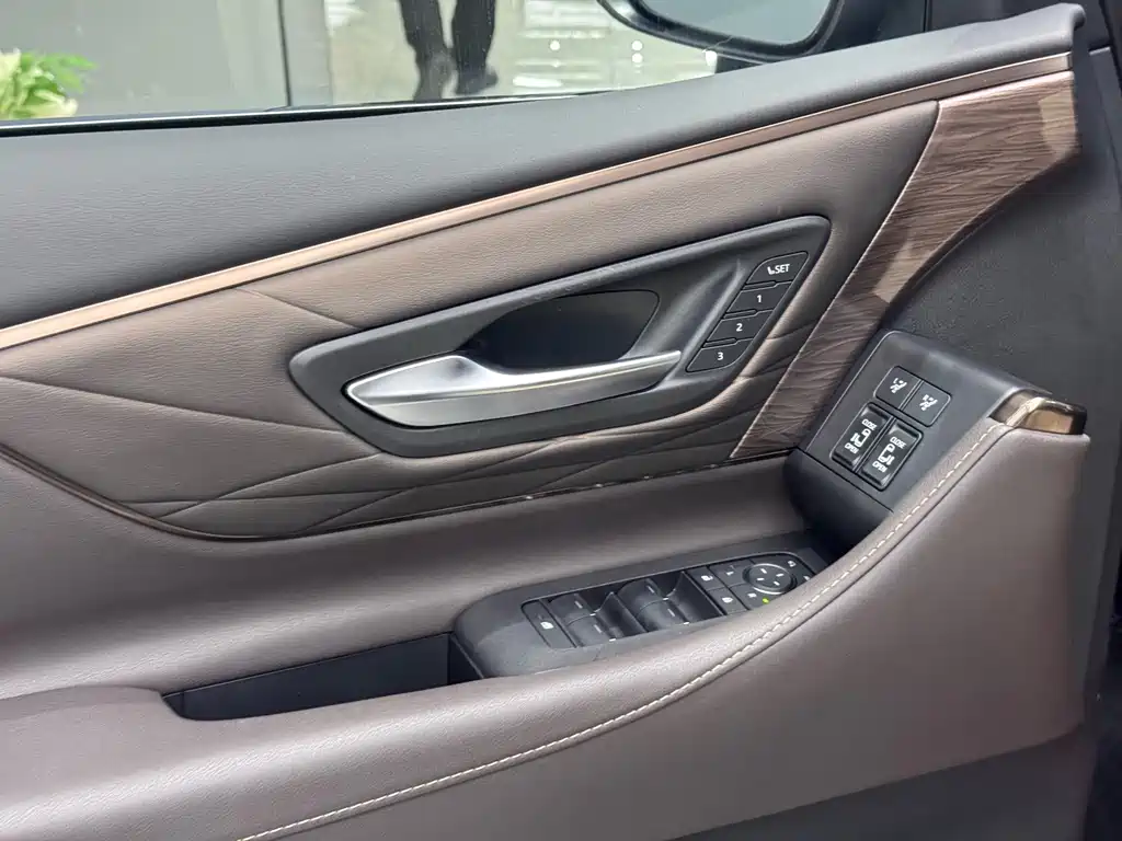 Alfa 2024 Shuangqing 2.5L Premium Edition купить на сайте DeffCars