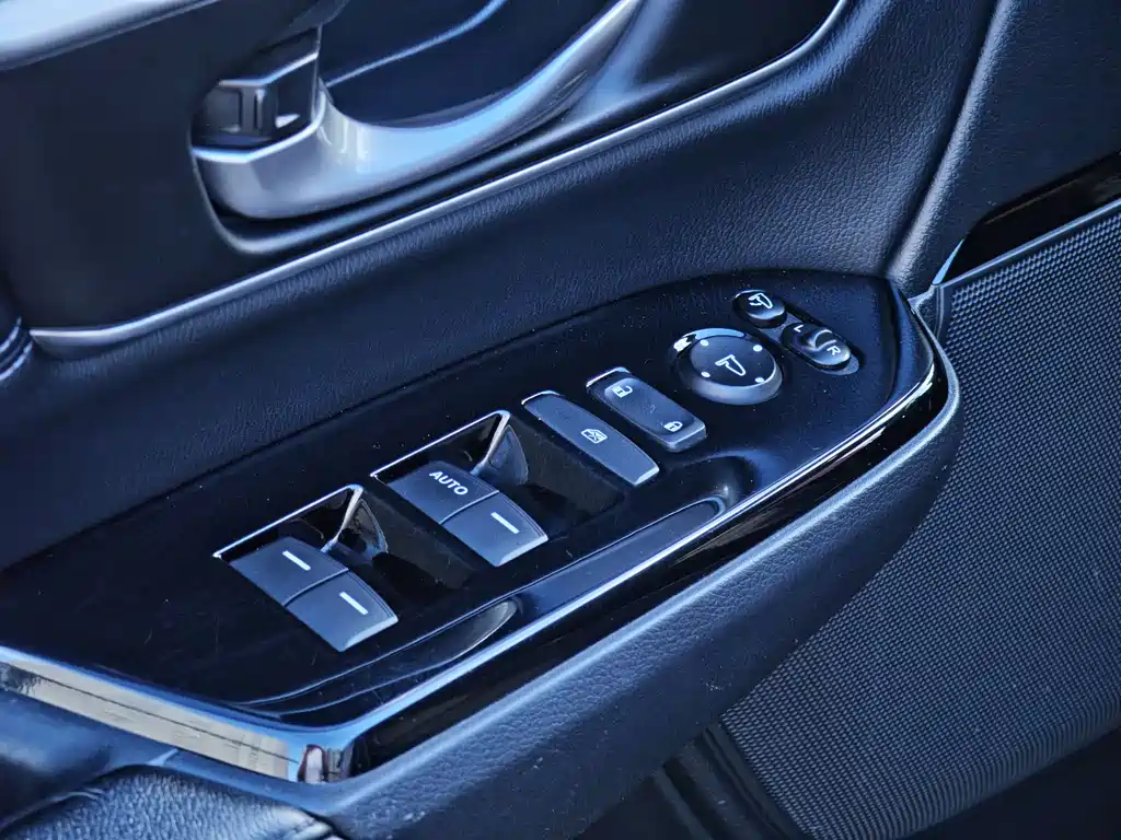 Honda CR-V 2017 240TURBO CVT two-wheel drive fashion version купить на сайте DeffCars