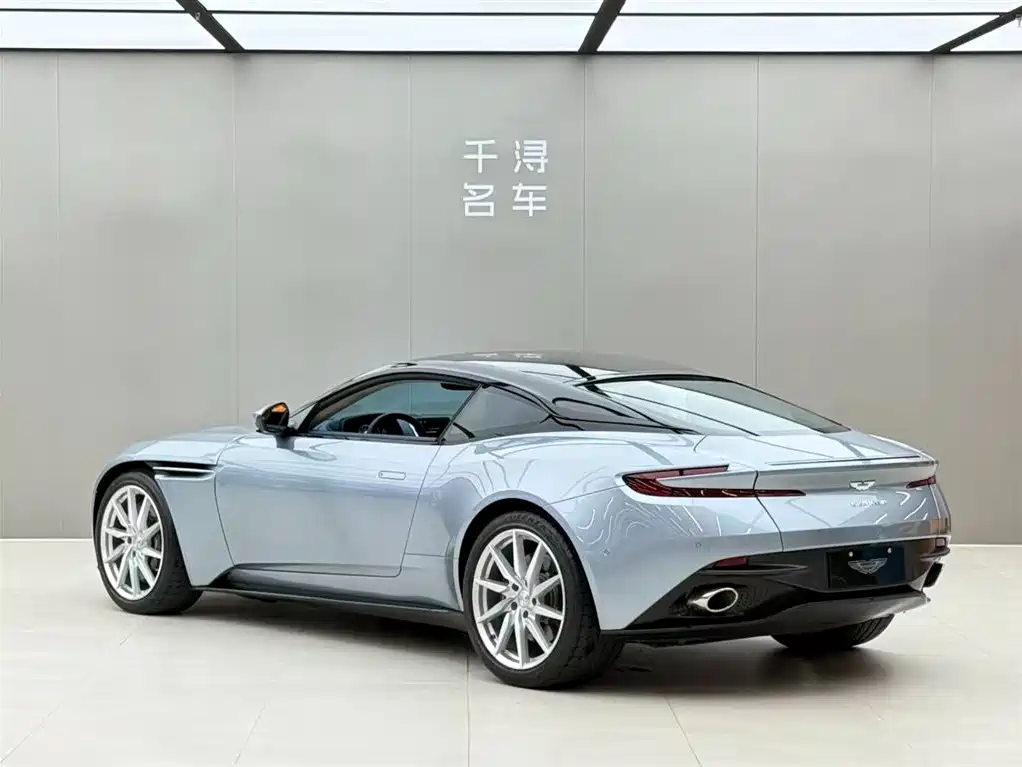 Aston Martin DB11 2020 4.0T V8 Coupe купить на сайте DeffCars