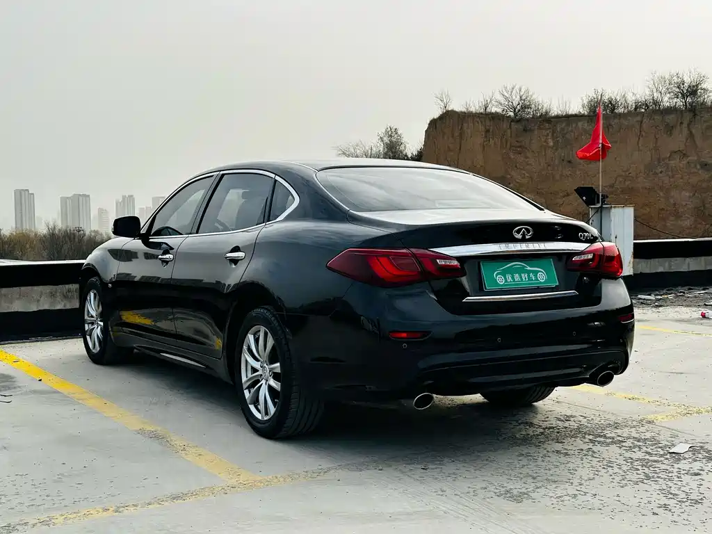 Infinity Q70 2015 Q70L 2.5L Elite Edition купить на сайте DeffCars