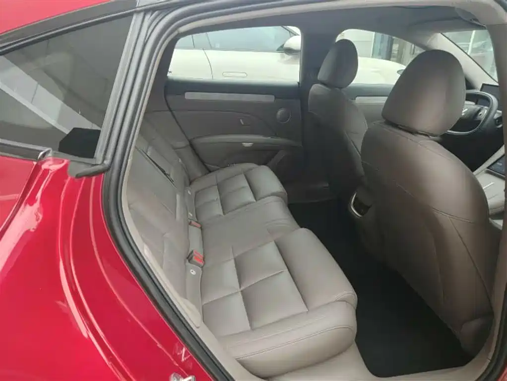 Zhiji L6 2025 Max купить на сайте DeffCars