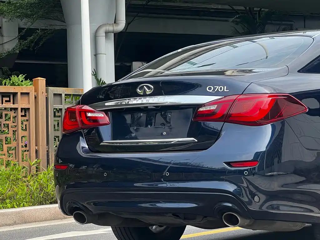 Infiniti Q70 2015 Q70L 2.5L Enjoy Edition купить на сайте DeffCars