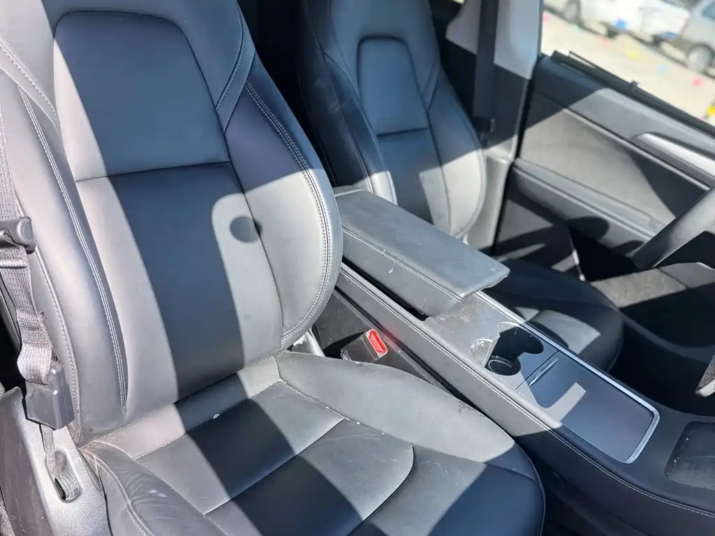 Model Y 2024 rear-wheel drive version купить на сайте DeffCars