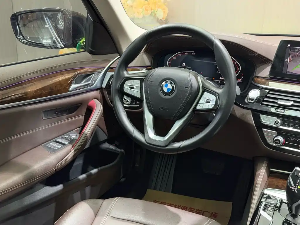 BMW 5 Series 2020 525Li Luxury Package купить на сайте DeffCars
