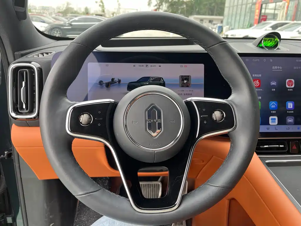 Wenjie M8 2025 extended range Max+ version 53.4kWh 6-seater version (192-line lidar) купить на сайте DeffCars