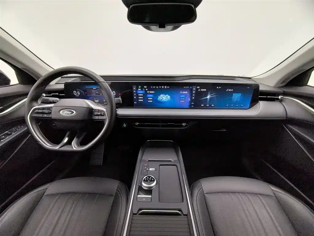Mondeo 2025 2.0T EcoBoost Luxury купить на сайте DeffCars
