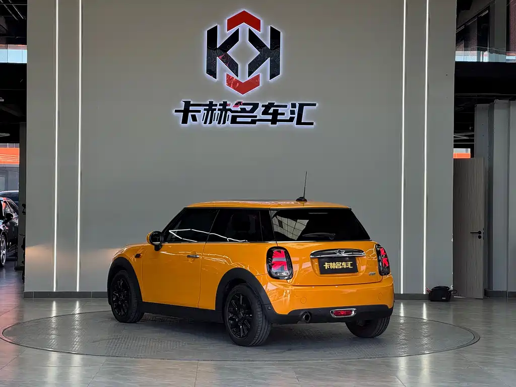 MINI 2016 1.2T ONE Avant-Garde купить на сайте DeffCars