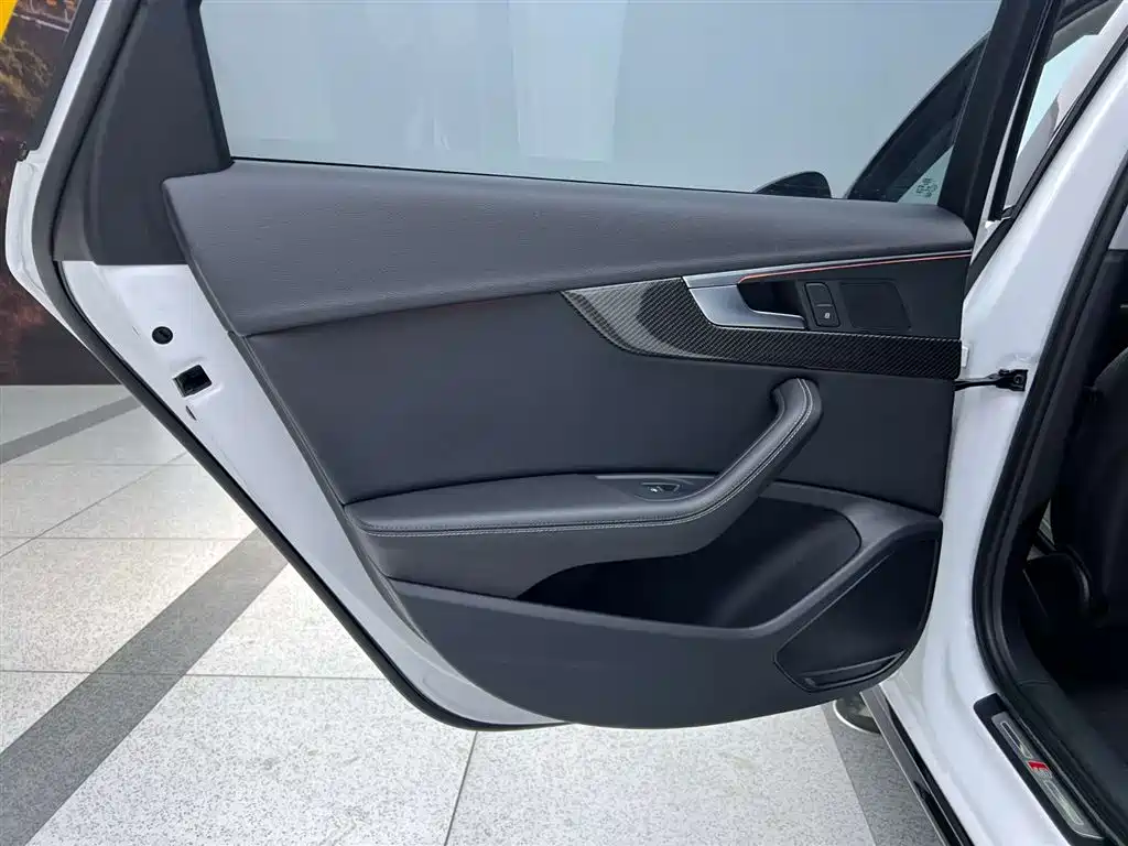 Audi A4L 2022 40 TFSI luxury and dynamic model купить на сайте DeffCars
