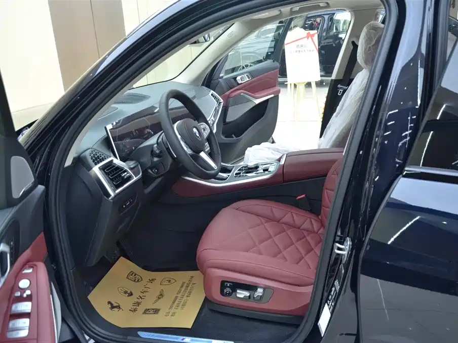 BMW X5 2026 Facelift xDrive 30Li Exclusive M Sports Night Package купить на сайте DeffCars