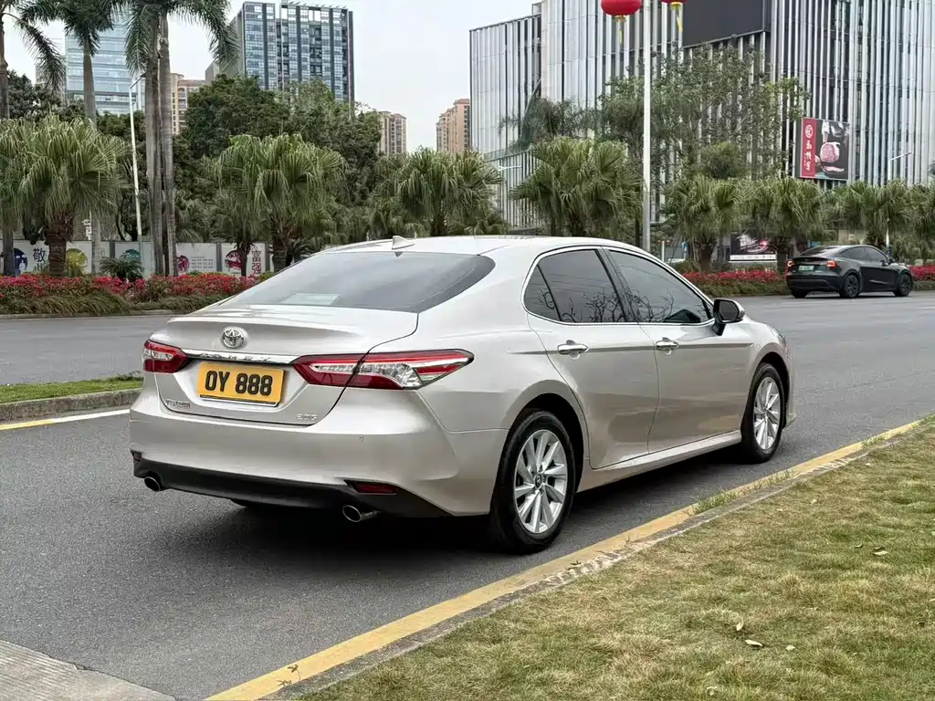 Camry 2021 2.0G Deluxe Edition купить на сайте DeffCars