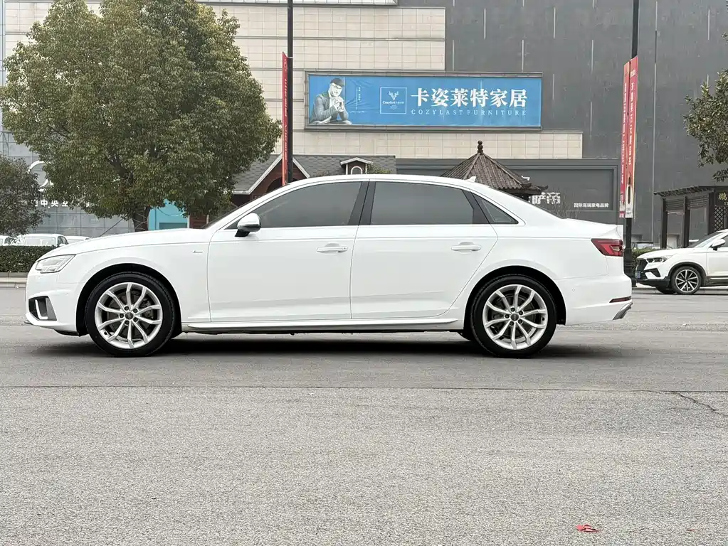 Audi A4L 2019 40 TFSI Fashion Type National VI купить на сайте DeffCars