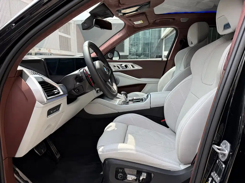 BMW XM 2023 50e купить на сайте DeffCars