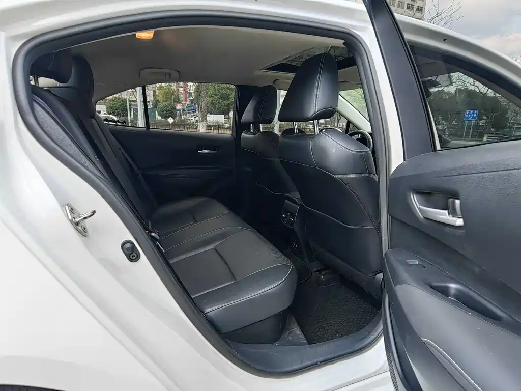 Corolla 2019 Dual Engine 1.8L E-CVT Flagship Edition купить на сайте DeffCars