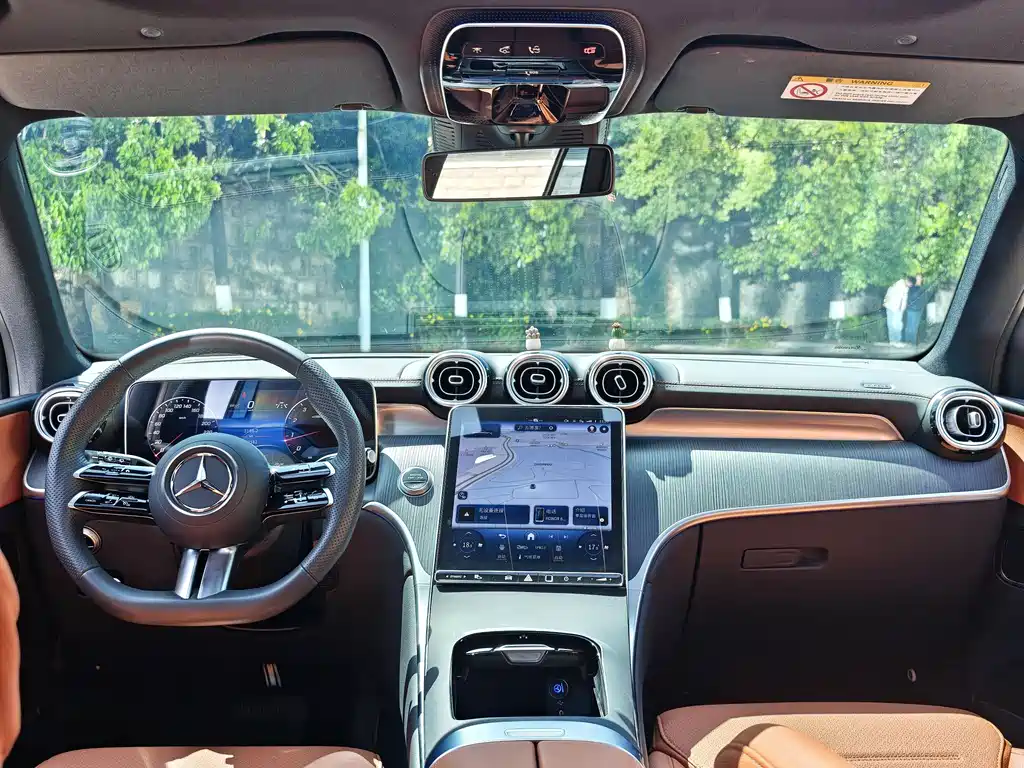 Mercedes-Benz GLC 2024 GLC 260 L 4MATIC luxury model 5 seats купить на сайте DeffCars