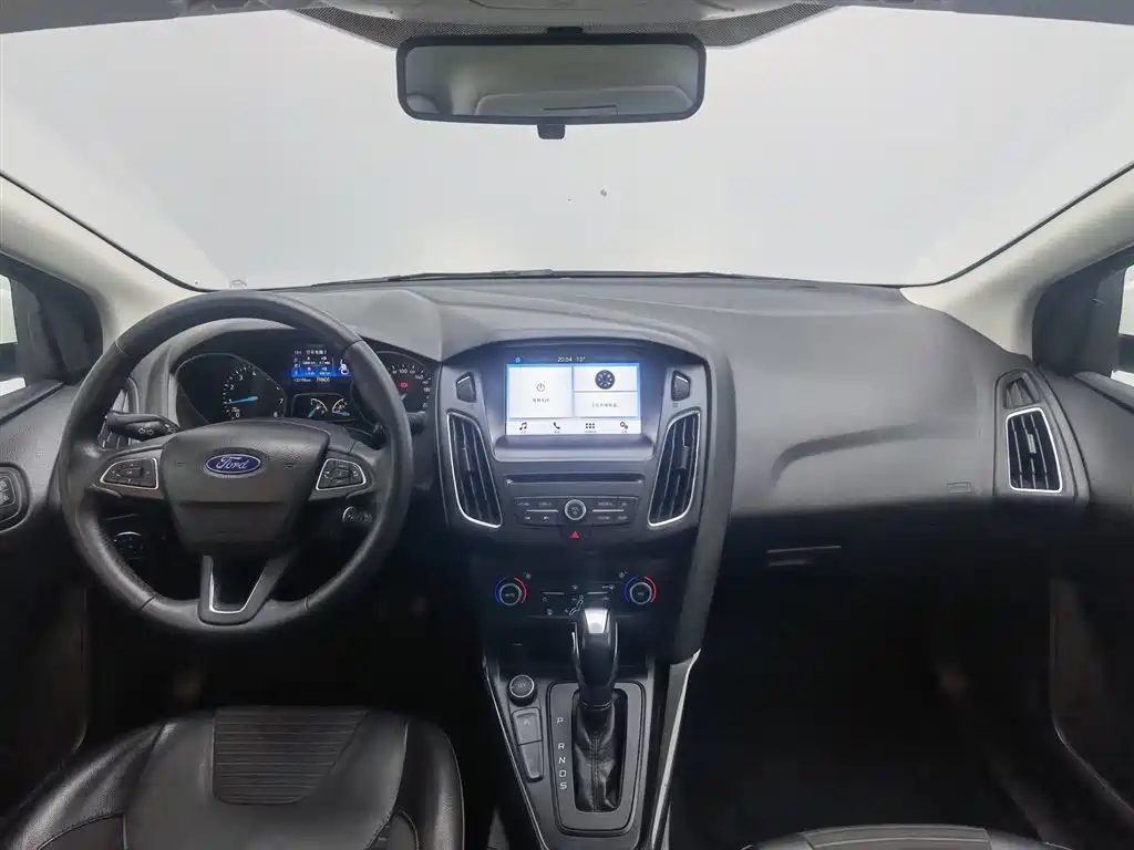 Focus 2017 Sedan EcoBoost 180 Automatic Elite купить на сайте DeffCars