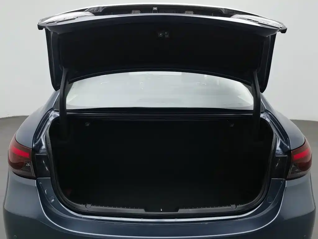 Atenza 2018 2.0L Blue Sky Deluxe Edition National V купить на сайте DeffCars