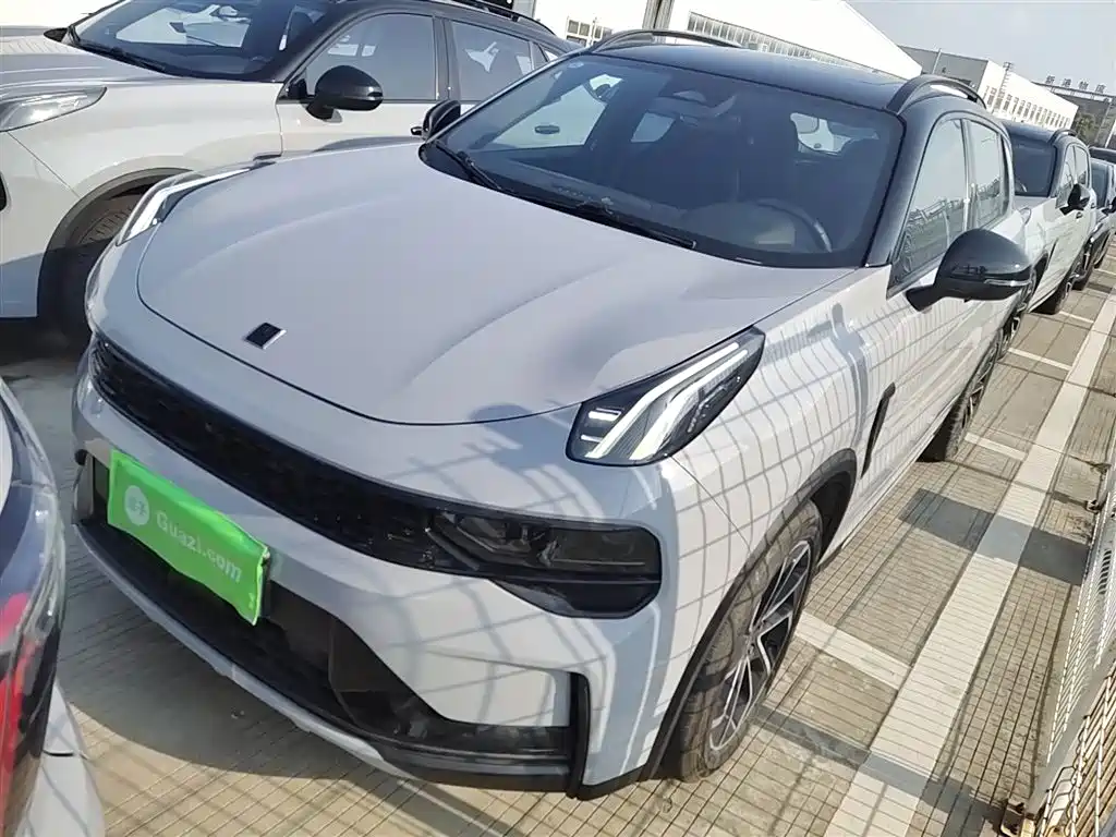 Lynk & Co 01 2023 1.5TD EM-F AM купить на сайте DeffCars