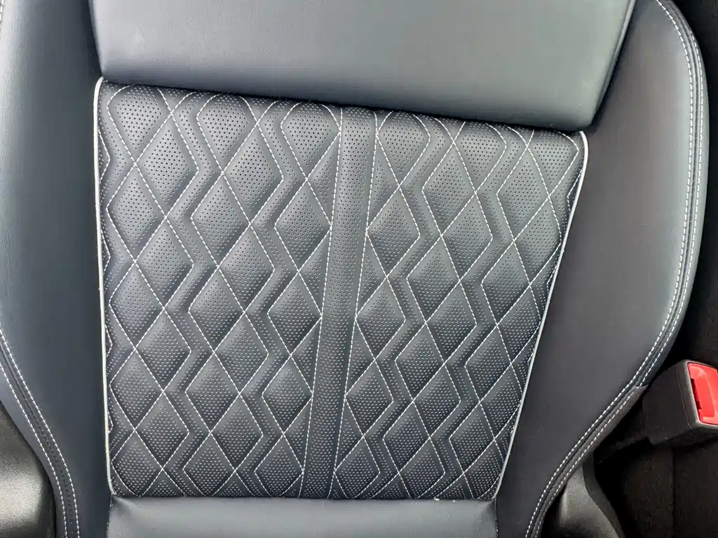 Audi A3 2025 A3L Limousine 35TFSI Flying Spur Exclusive купить на сайте DeffCars