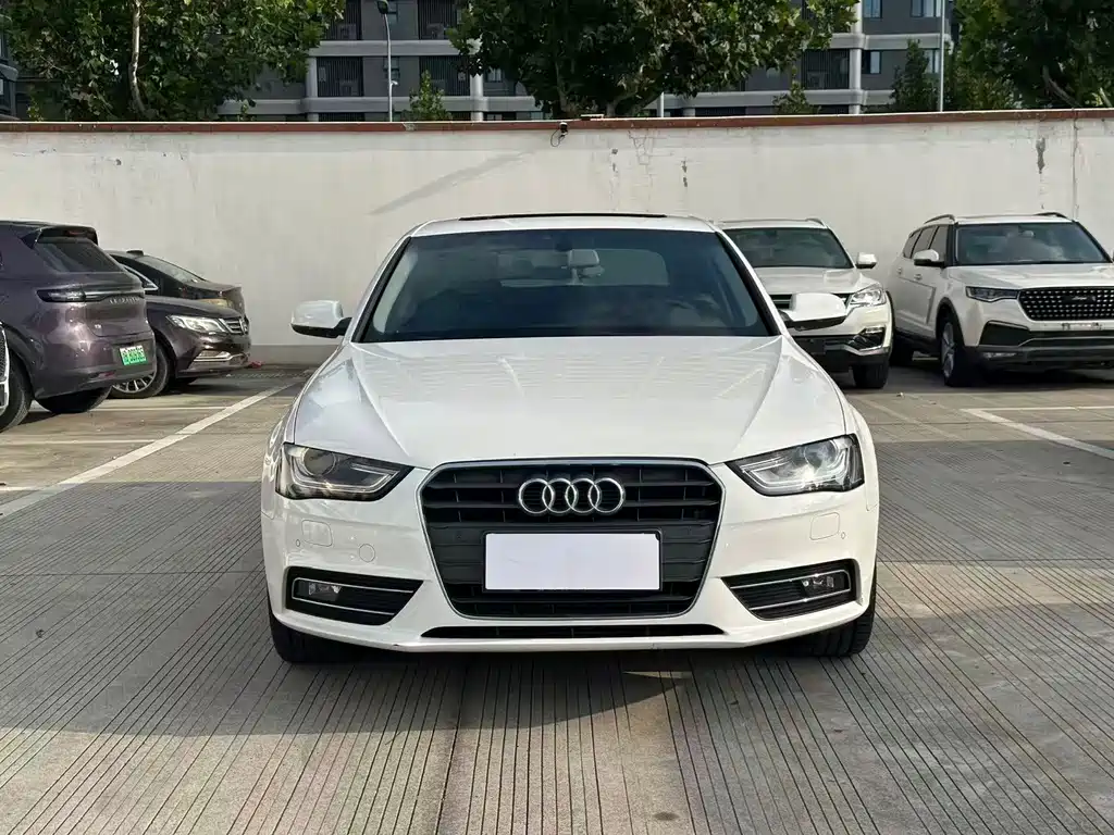 Audi A4L 2013 35 TFSI automatic standard купить на сайте DeffCars
