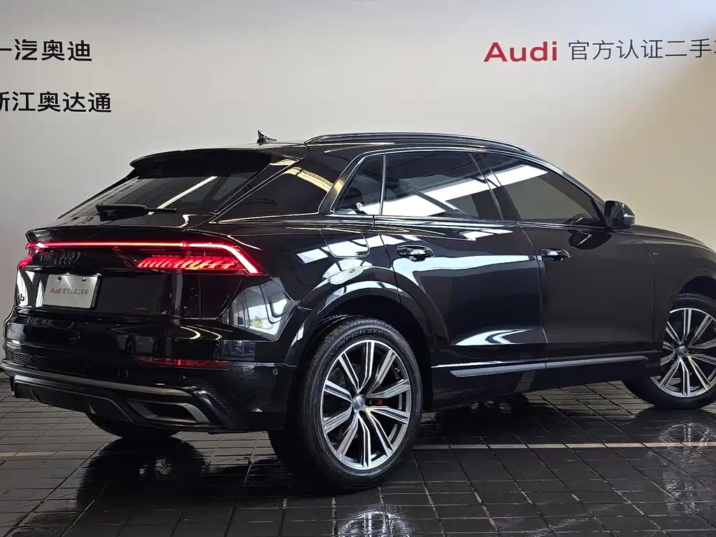 Audi Q8 2019 45 TFSI Premium Dynamic Model купить на сайте DeffCars
