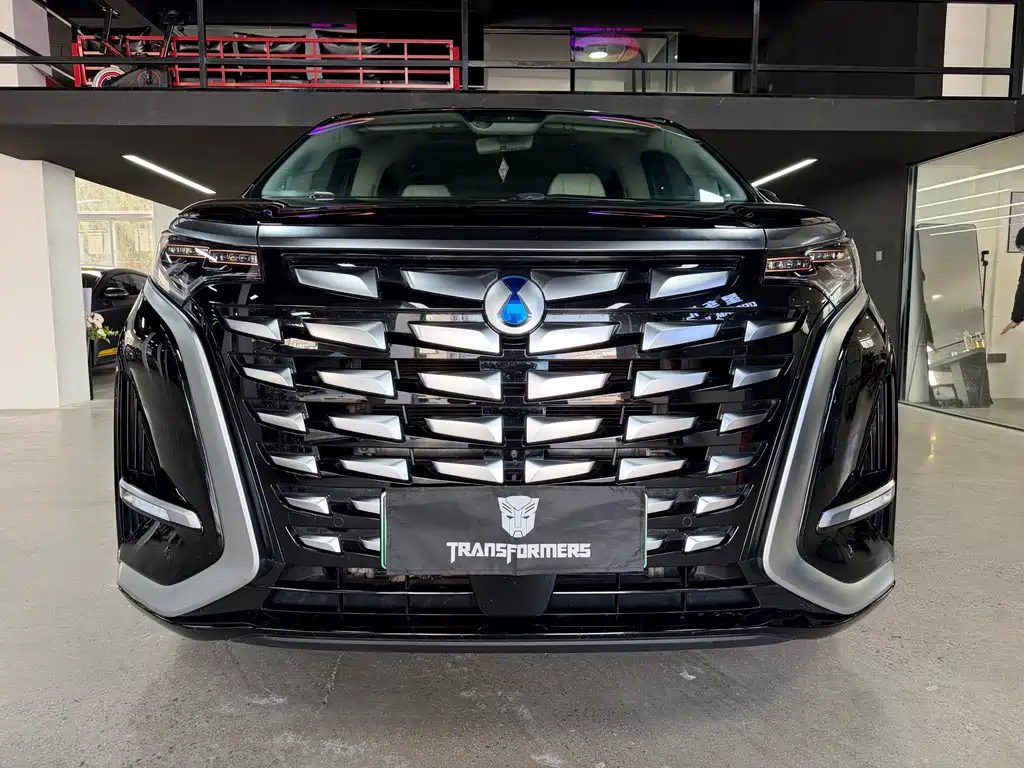 Denza D9 2022 DM-i 1040 Premium Type купить на сайте DeffCars