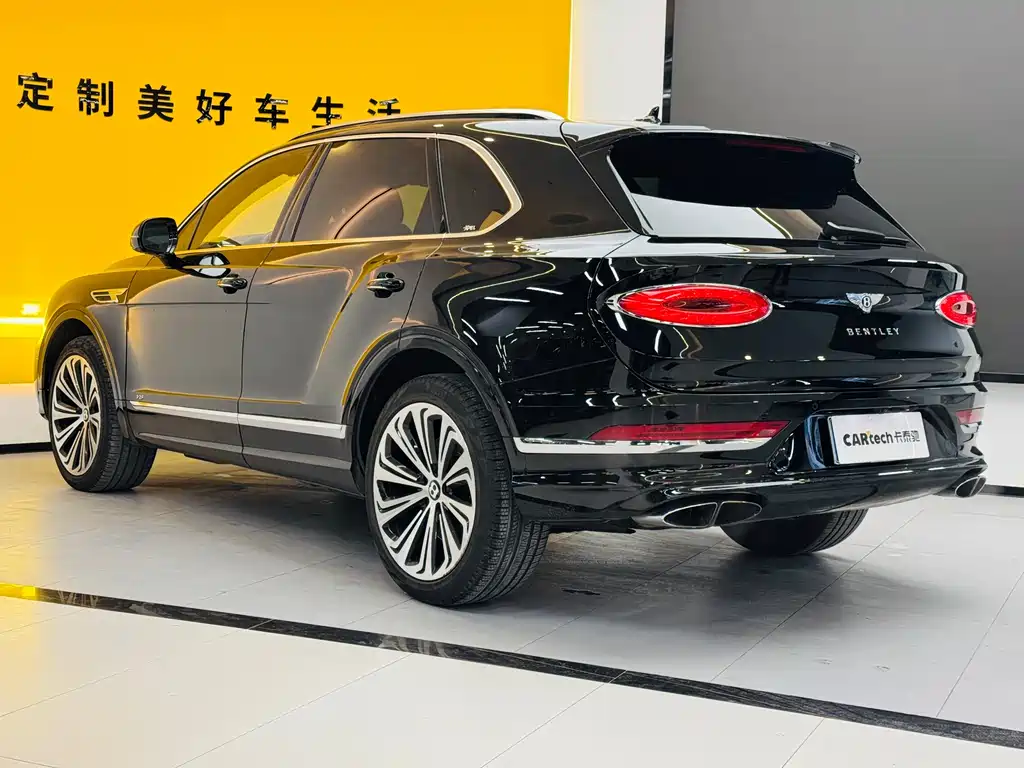 Bentayga 2021 4.0T V8 купить на сайте DeffCars