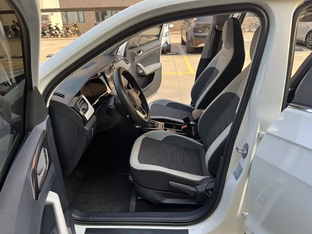 Tuyue 2026 Xinrui 300TSI Ruiyi Edition купить на сайте DeffCars