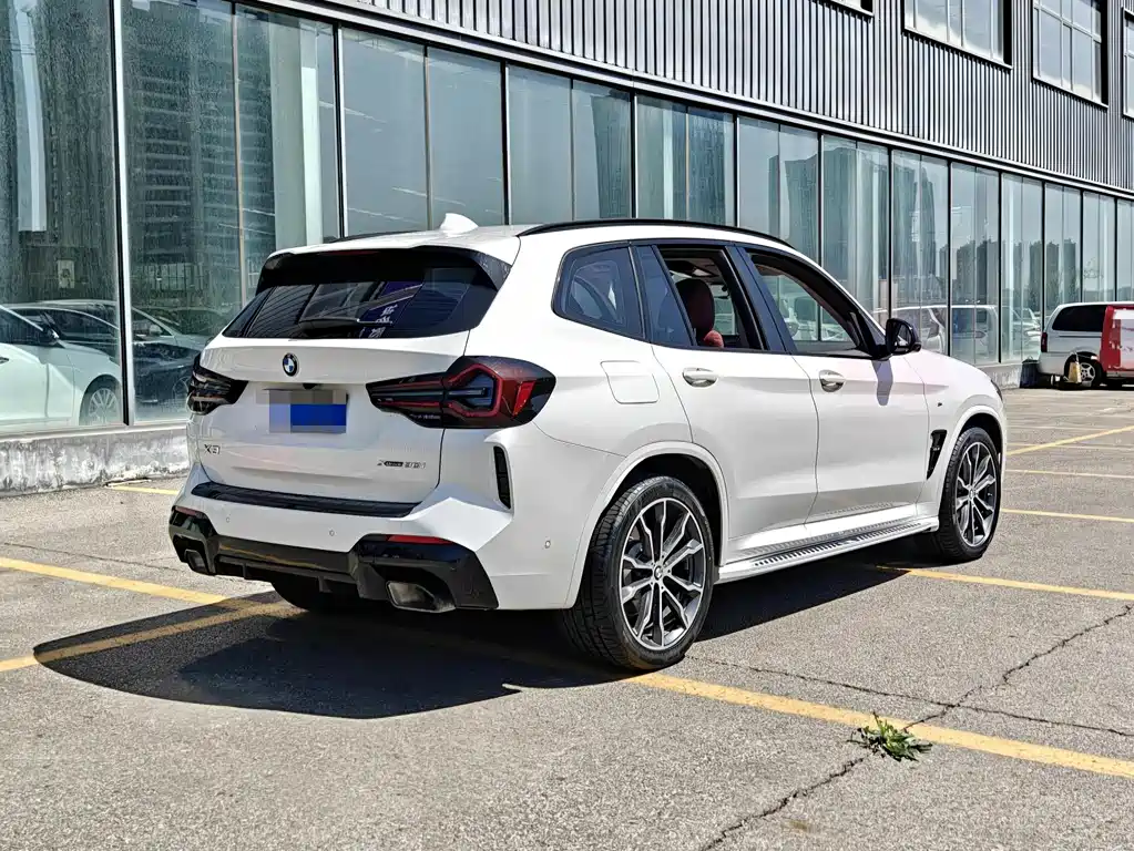 BMW X3 2023 Facelift xDrive30i Leading M Night Package купить на сайте DeffCars