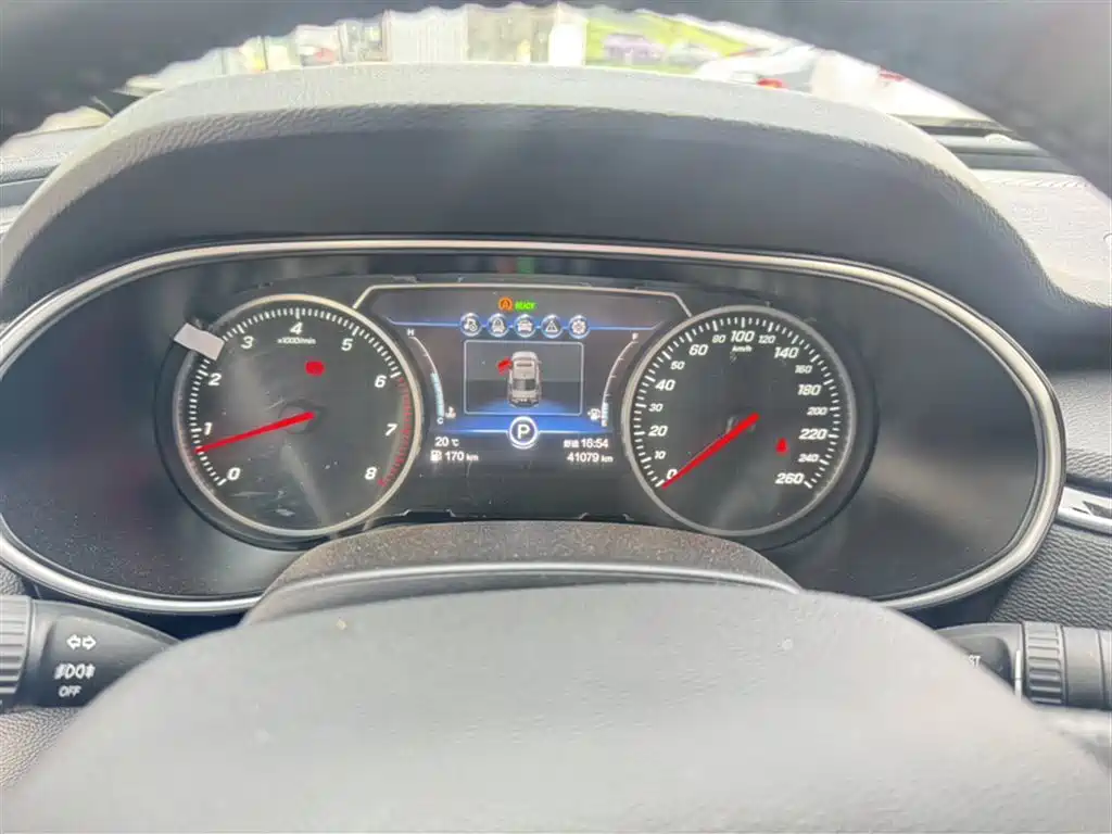 Hongqi H5 2022 classic model facelift 1.8T automatic smart connected flag rhyme version купить на сайте DeffCars