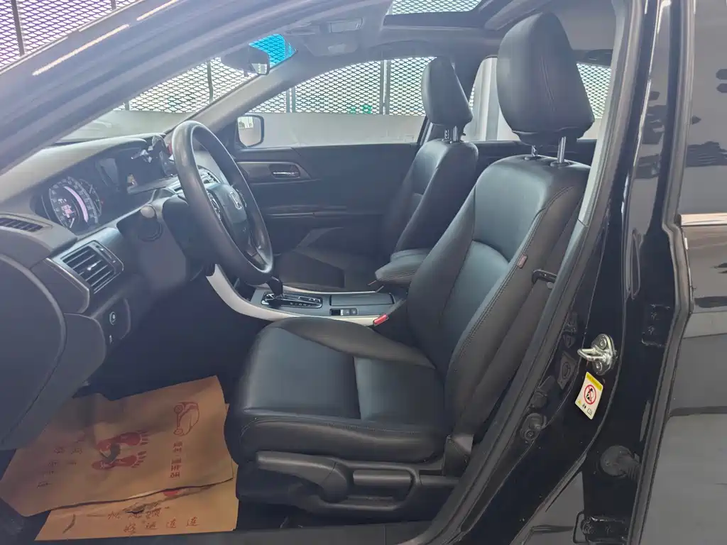 Accord 2015 2.0L LX Comfort Edition купить на сайте DeffCars