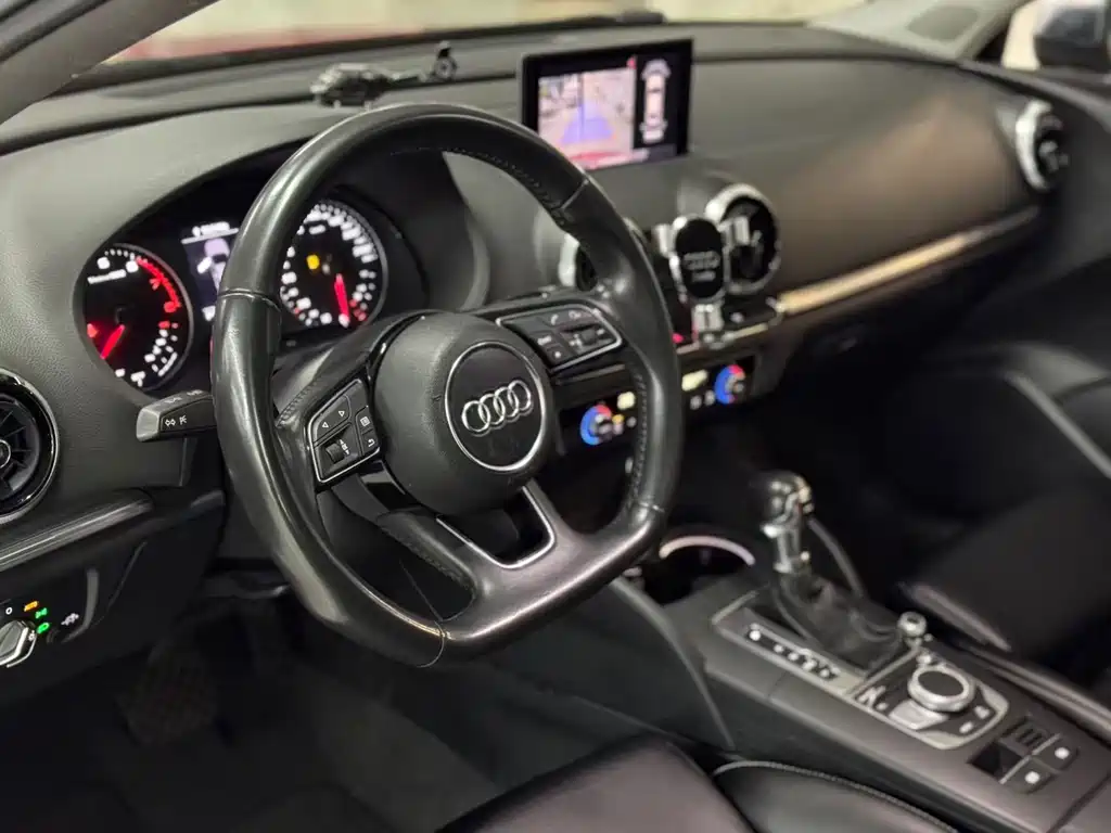 Audi A3 2017 Limousine 35 TFSI Sports купить на сайте DeffCars