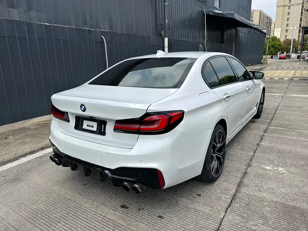 BMW 5 Series 2018 525Li M Sports Package купить на сайте DeffCars