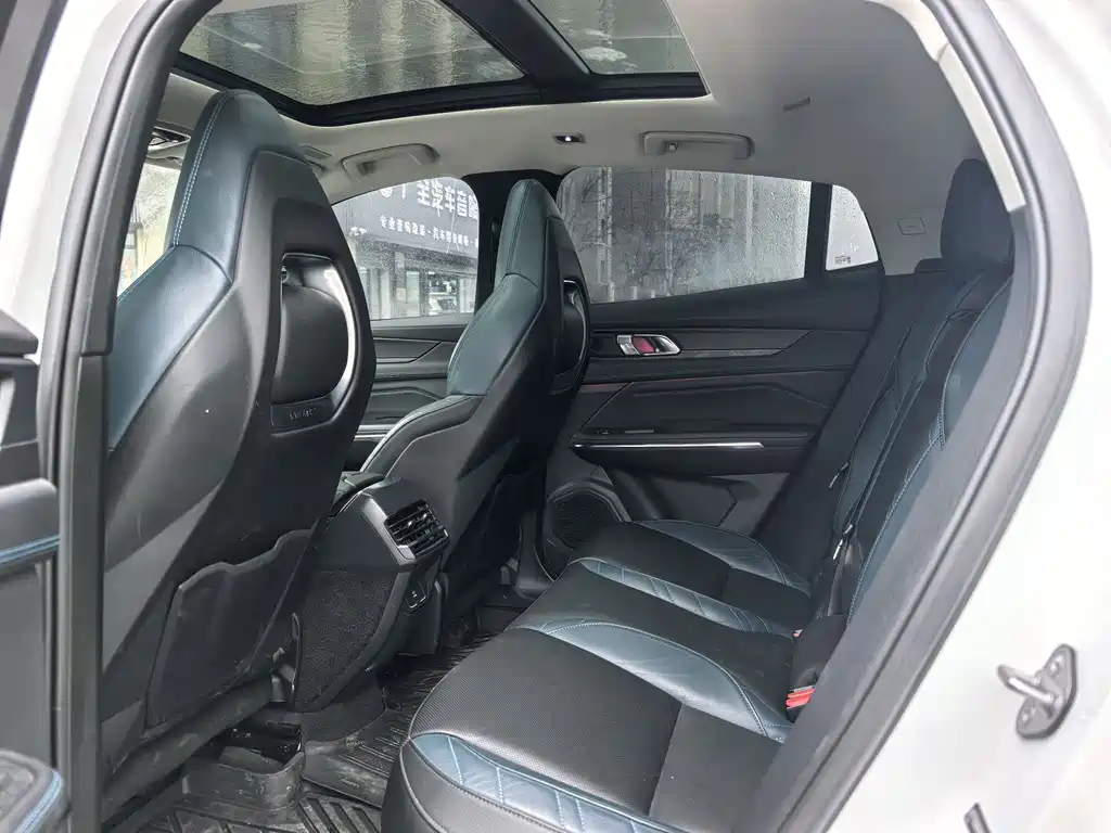 Lynk & Co 05 2020 2.0TD 2WD Yao Plus купить на сайте DeffCars