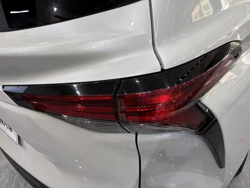 SIENNA 2024 2.5L Hybrid Comfort Edition купить на сайте DeffCars