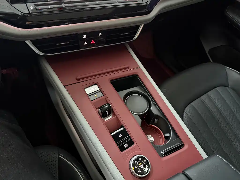 Touron 2021 380TSI four-wheel drive luxury version купить на сайте DeffCars