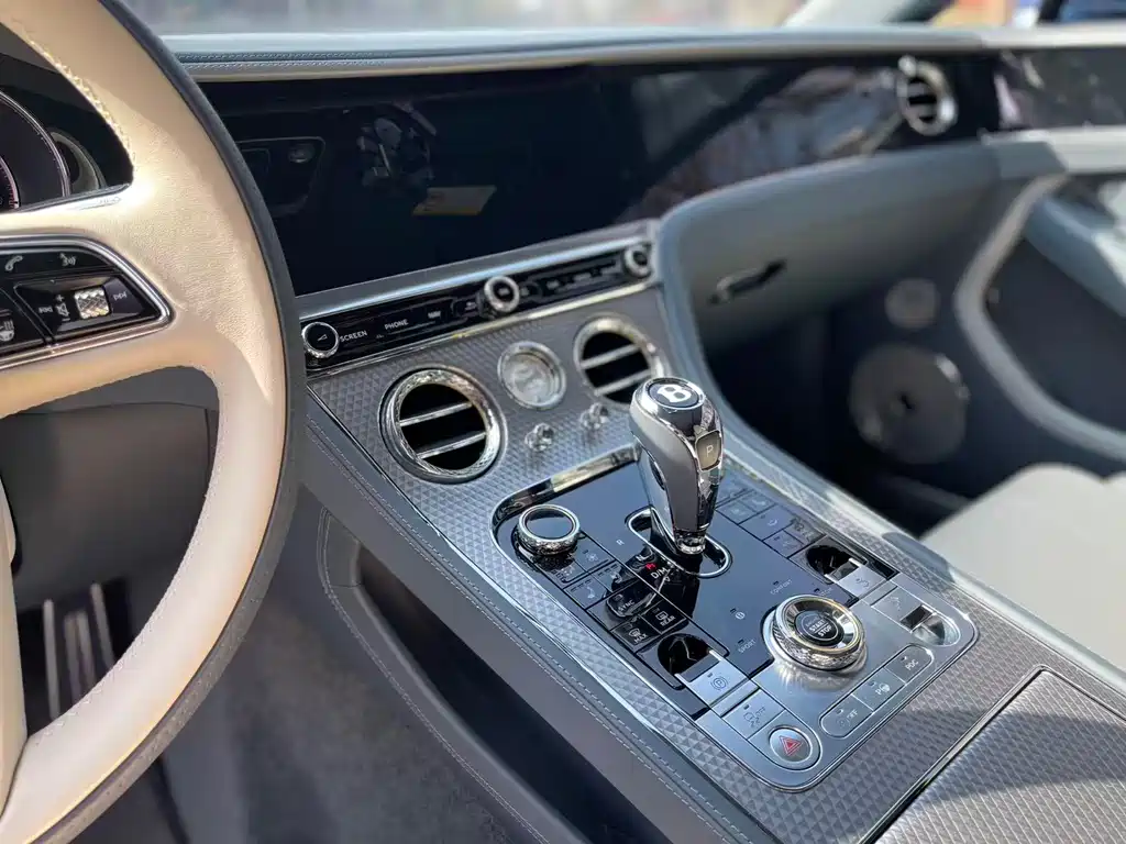 Continental 2022 4.0T GT V8 Mulliner купить на сайте DeffCars