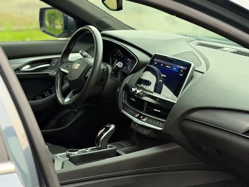 Cadillac CT5 2020 28T luxury model купить на сайте DeffCars