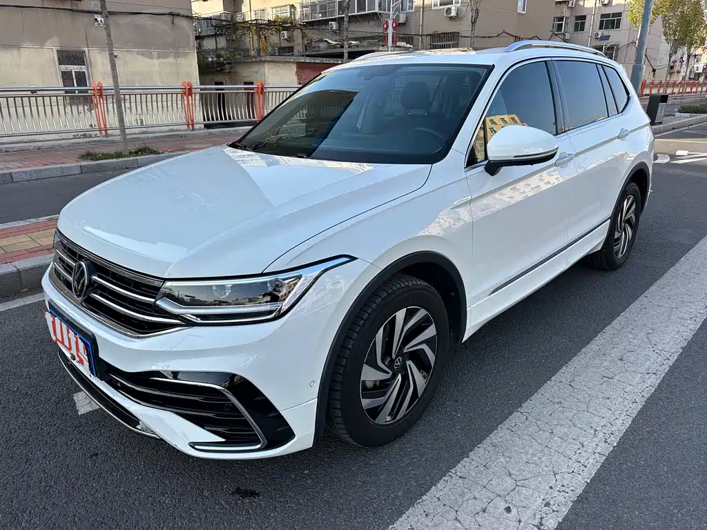 Tiguan L 2024 Outstanding Model 330TSI Automatic Two-wheel Drive R-Line Longyao Edition купить на сайте DeffCars