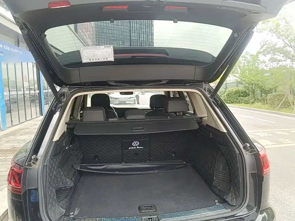Touareg 2021 3.0TSI Ruixiang Edition Classic Sports Package купить на сайте DeffCars