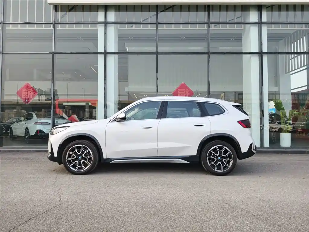 BMW X1 2025 sDrive25Li X Design Package купить на сайте DeffCars