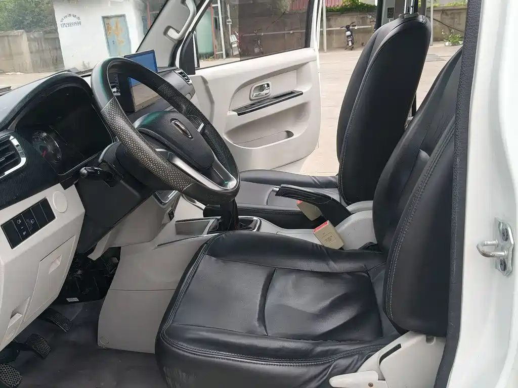 New Hiace S 2021 1.5L Fortune Central Air Conditioning Version Bus National VI SWC15M купить на сайте DeffCars