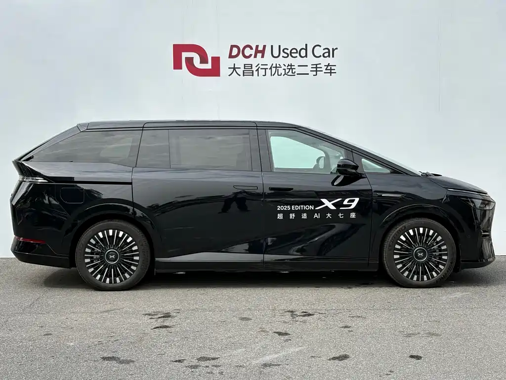 Xpeng X9 2025 pure electric 740 long battery life Max купить на сайте DeffCars