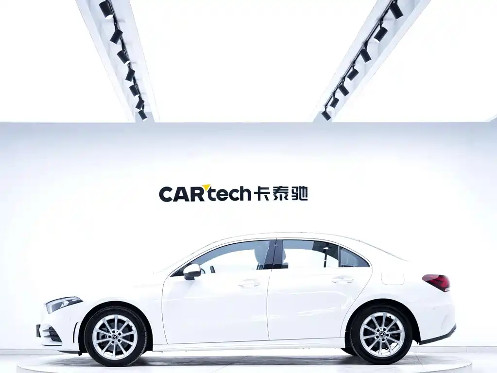 Mercedes-Benz A-Class 2022 Facelift A 200 L Sports Sedan Dynamic Type купить на сайте DeffCars